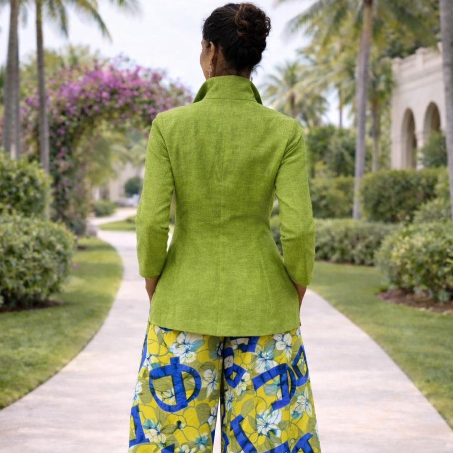 Zaria 100% Linen Relaxed-Fit Resort Blouse